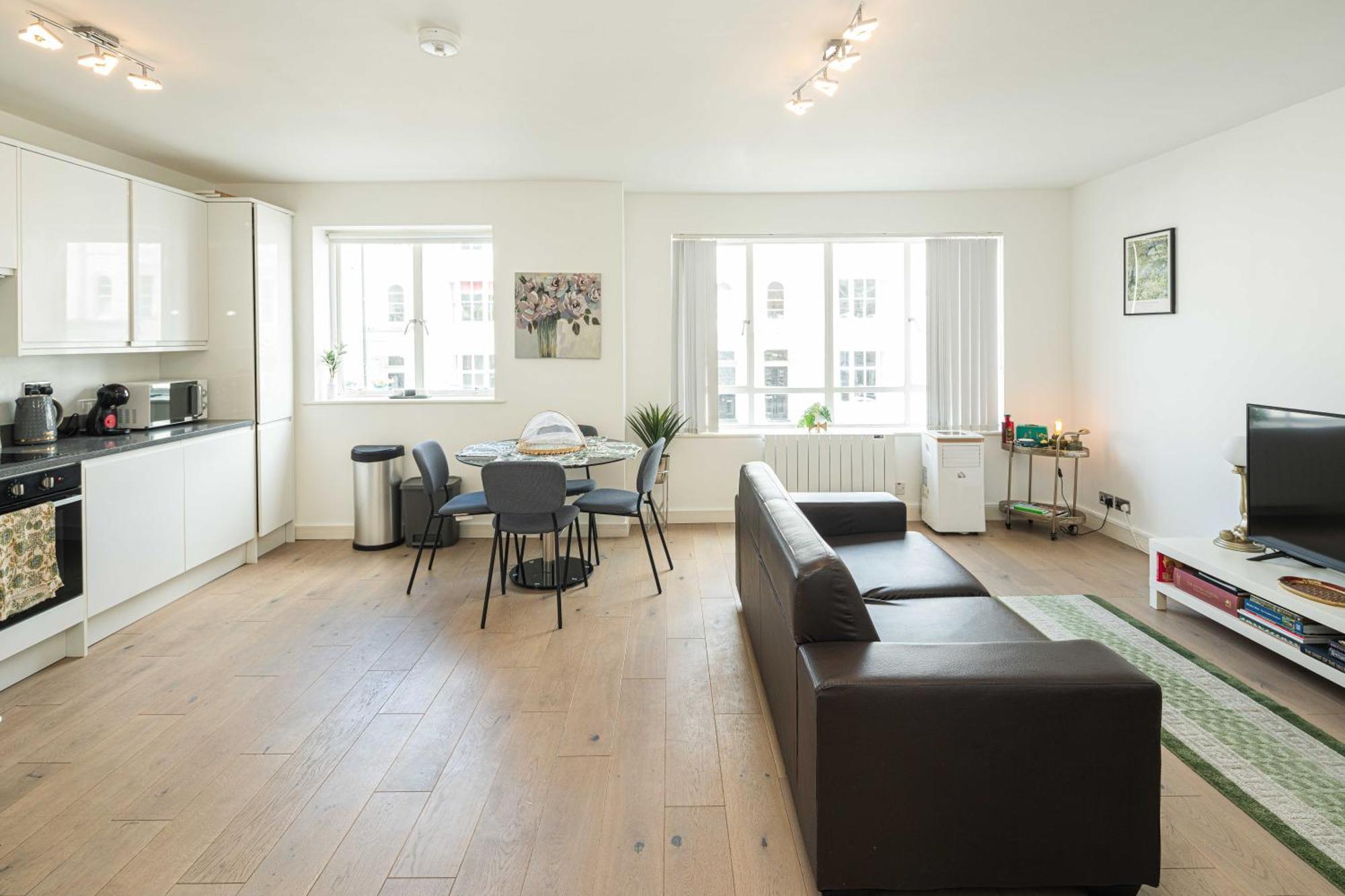 Charming Newly Refurb 2-Bed 2-Bath Whole Apartment Near Hyde Park & Kensington, Prime Paddington Location Zone 1 Londra Dış mekan fotoğraf